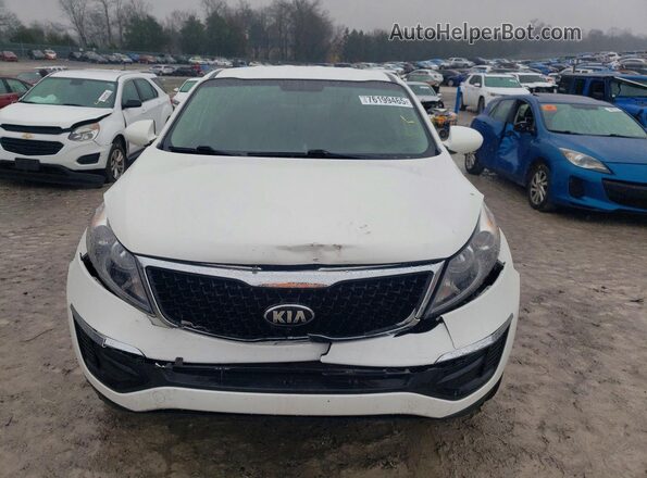 KNDPBCAC0G7876233 2016 KIA SPORTAGE Белый Вид спереди