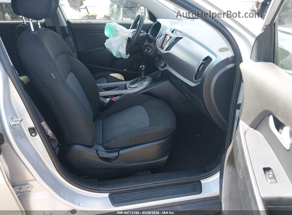 KNDPBCAC2G7853472 2016 KIA SPORTAGE Gray Vista interior delantera