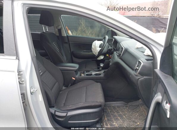 KNDPM3AC6H7296058 2017 KIA SPORTAGE Silver წინა სალონის ხედი