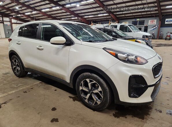 KNDPM3AC8M7932649 2021 KIA SPORTAGE Белый Передняя правая четверть