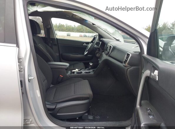 KNDPMCAC0H7043379 2017 KIA SPORTAGE Silver Սալոնի դիմացի տեսք