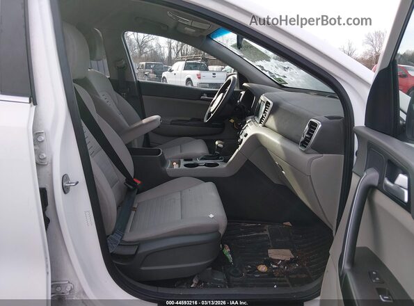 KNDPMCAC0K7495131 2019 KIA SPORTAGE White Սալոնի դիմացի տեսք
