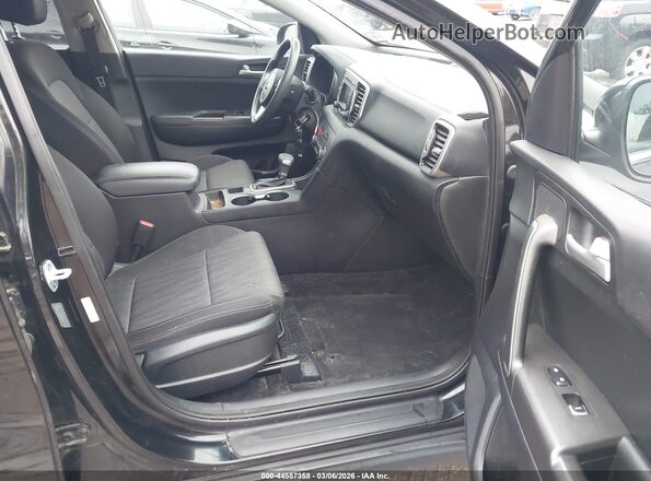 KNDPMCAC1K7613428 2019 KIA SPORTAGE Черный Вид салона спереди