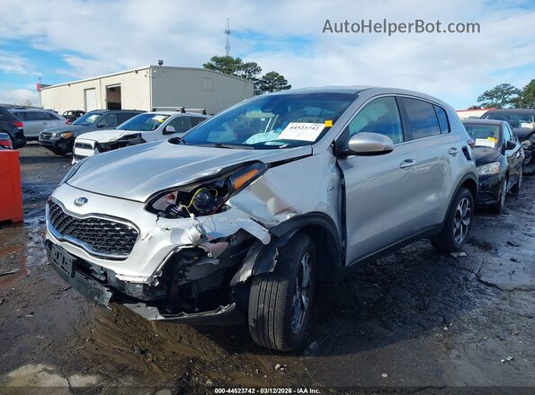 KNDPMCAC2M7916463 2021 KIA SPORTAGE Серебряный Вид спереди