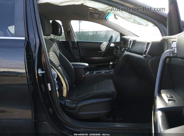 KNDPMCAC6J7486156 2018 KIA SPORTAGE Black წინა სალონის ხედი