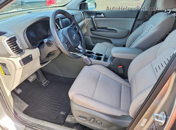 KNDPMCAC6K7566929 2019 KIA SPORTAGE Silver 