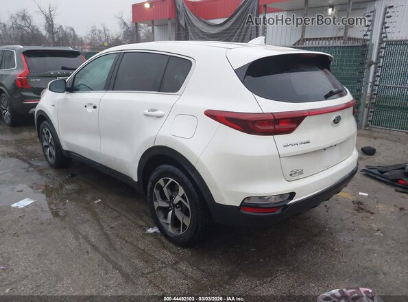 KNDPMCAC8M7933610 2021 KIA SPORTAGE Белый 