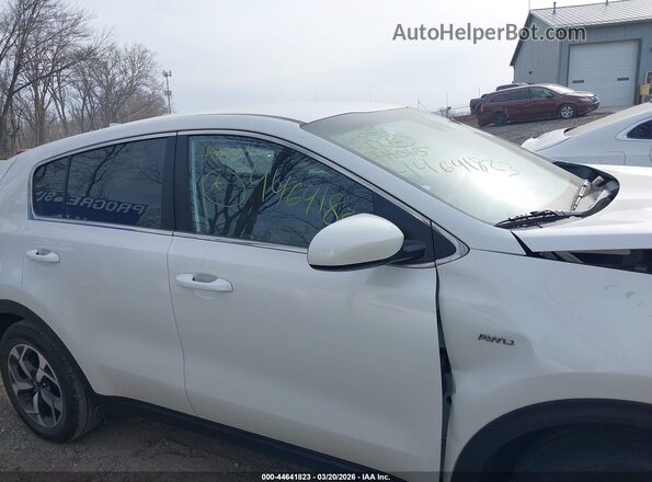 KNDPMCAC9M7944065 2021 KIA SPORTAGE White Rear interior view
