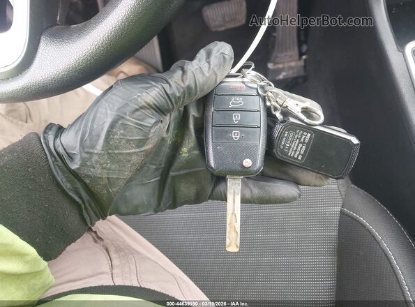KNDPMCACXJ7312140 2018 KIA SPORTAGE Gold Вид панелі приладів