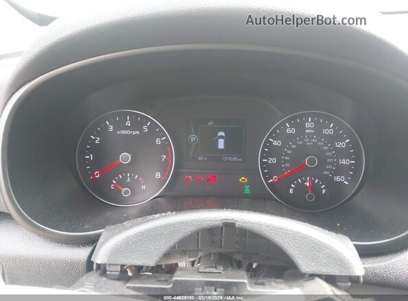 KNDPMCACXJ7312140 2018 KIA SPORTAGE Gold Вид задніх сидінь