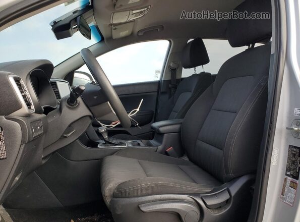 KNDPMCACXM7914802 2021 KIA SPORTAGE Silver Вид салону спереду