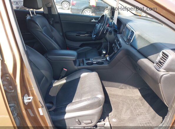 KNDPR3A60H7068326 2017 KIA SPORTAGE Champagne Вид салона спереди