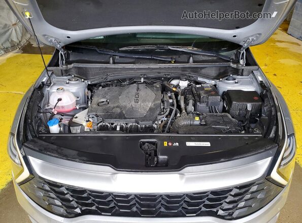 KNDPU3DF7S7371458 2025 KIA SPORTAGE Silver Vista del compartimento del motor