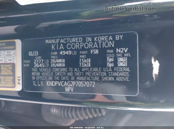 KNDPVCAG2P7057072 2023 KIA SPORTAGE HYBRID Black Vista del compartimento del motor