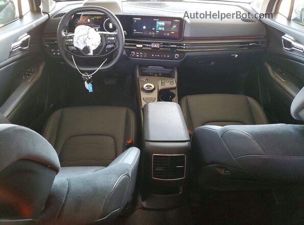KNDPXDDG3T7276404 2026 KIA SPORTAGE Gray Առջևի վահանակի տեսք
