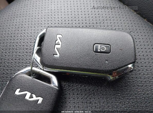 KNDPYDAH8P7101856 2023 KIA SPORTAGE PLUG-IN HYBRID Green Vista del salpicadero