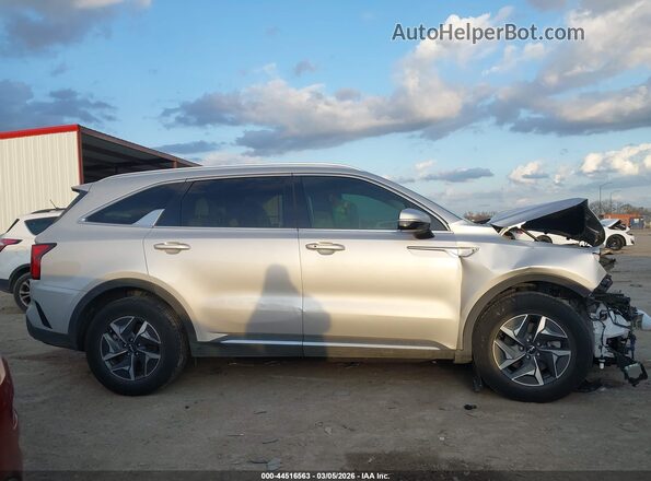 KNDRG4LGXN5062230 2022 KIA SORENTO HYBRID Silver 