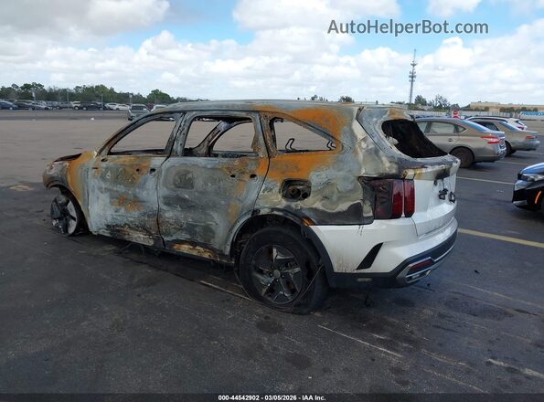 KNDRG4LGXN5113516 2022 KIA SORENTO HYBRID White 