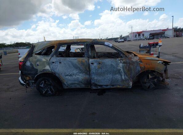 KNDRG4LGXN5113516 2022 KIA SORENTO HYBRID White 