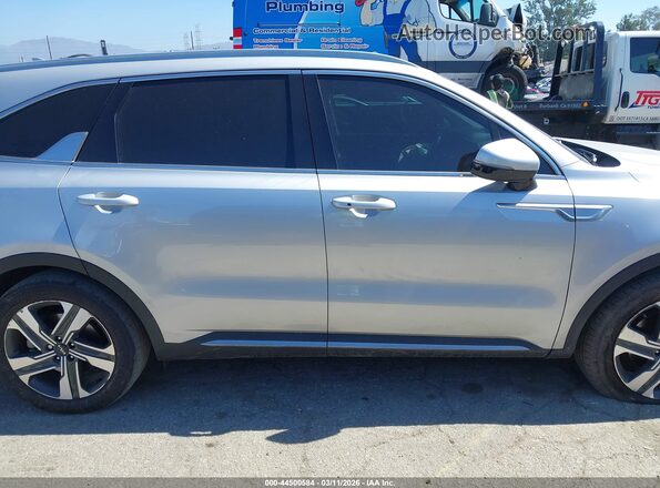 KNDRHDLG0R5248443 2024 KIA SORENTO HYBRID Silver Rear interior view