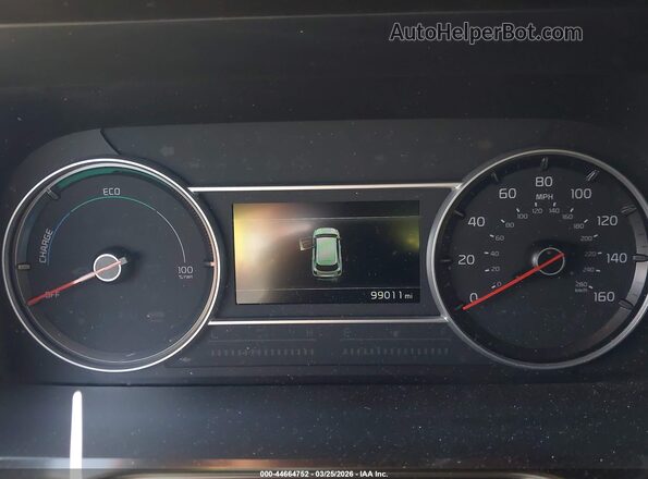 KNDRHDLG9R5259778 2024 KIA SORENTO HYBRID White Vista de los asientos traseros