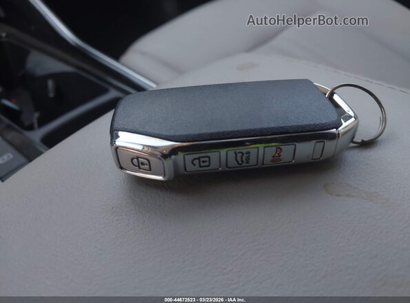 KNDRKDLG4P5217405 2023 KIA SORENTO HYBRID White Vista del salpicadero