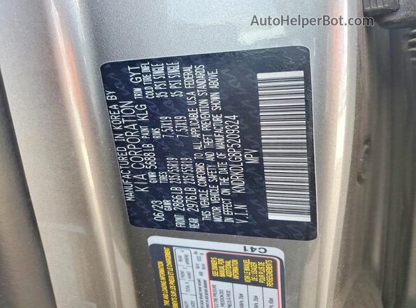 KNDRKDLG8P5209324 2023 KIA SORENTO Silver VIN კოდის სტიკერის ხედი