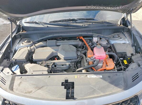 KNDRKDLG8P5209324 2023 KIA SORENTO Silver ძრავის განყოფილების ხედი