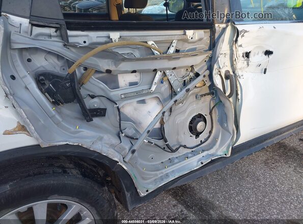 KNMAT2MT0HP519161 2017 NISSAN ROGUE White 