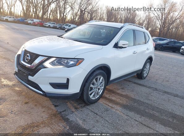 KNMAT2MT0HP519161 2017 NISSAN ROGUE White 