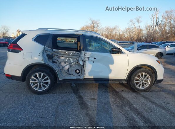 KNMAT2MT0HP519161 2017 NISSAN ROGUE White 