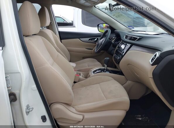 KNMAT2MT2GP681534 2016 NISSAN ROGUE Белый Вид салона спереди