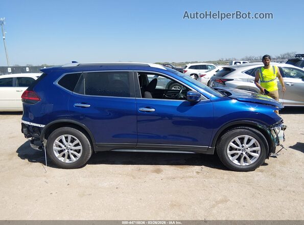 KNMAT2MT2HP557278 2017 NISSAN ROGUE Blue Widok wnętrza z tyłu