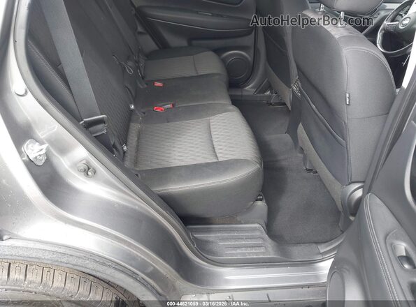 KNMAT2MT2JP574779 2018 NISSAN ROGUE Gray VIN կոդի պիտակի տեսք