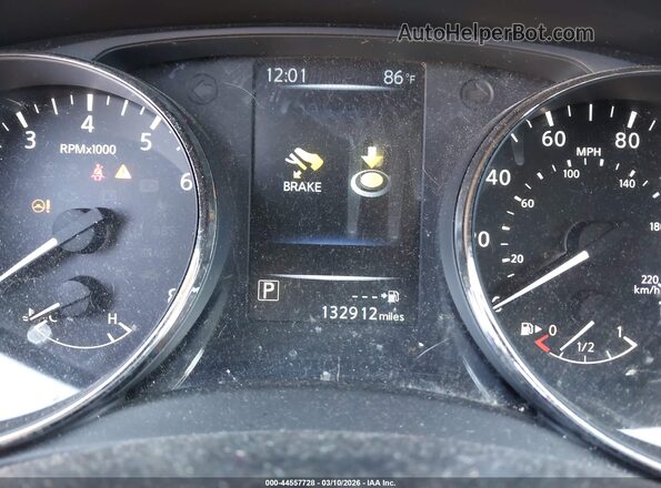 KNMAT2MT3HP566457 2017 NISSAN ROGUE Black Հետևի նստատեղերի տեսք