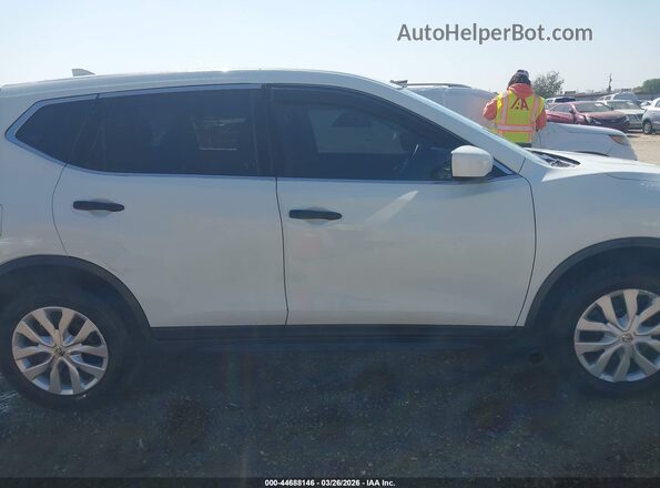 KNMAT2MT3JP559532 2018 NISSAN ROGUE White 