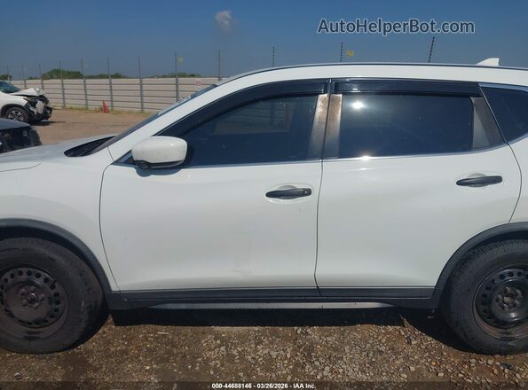 KNMAT2MT3JP559532 2018 NISSAN ROGUE White 