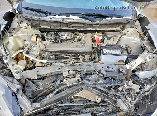 KNMAT2MT6JP564661 2018 NISSAN ROGUE Silver Widok komory silnika