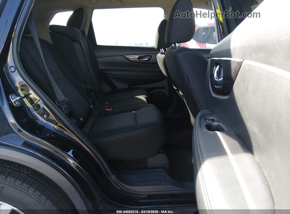 KNMAT2MT7HP604143 2017 NISSAN ROGUE Black 