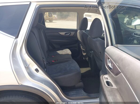 KNMAT2MV0GP604288 2016 NISSAN ROGUE Silver 