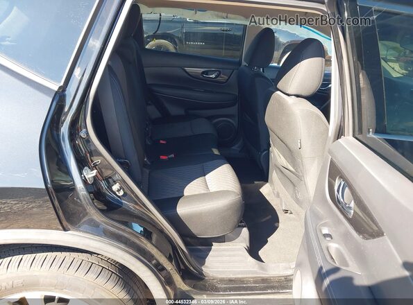 KNMAT2MV0JP503646 2018 NISSAN ROGUE Black 