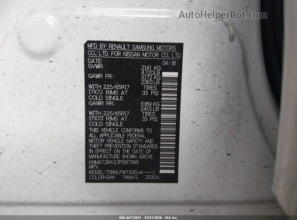KNMAT2MV2JP587999 2018 NISSAN ROGUE White Engine compartment view