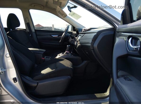 KNMAT2MV3JP573707 2018 NISSAN ROGUE Silver წინა სალონის ხედი