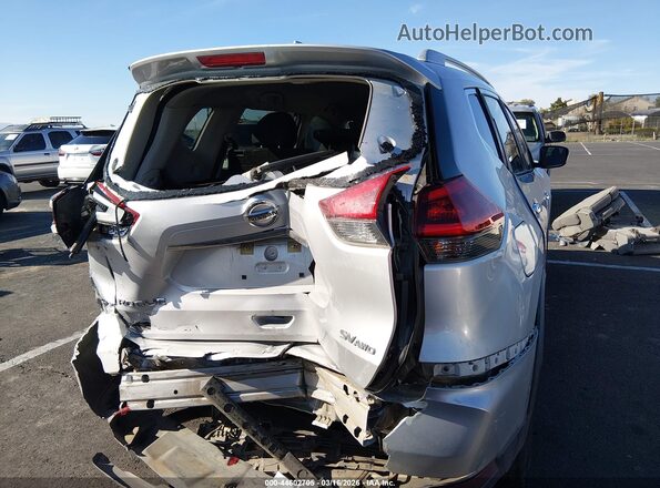 KNMAT2MV3JP573707 2018 NISSAN ROGUE Silver 