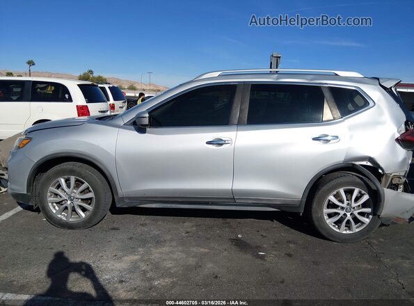 KNMAT2MV3JP573707 2018 NISSAN ROGUE Silver სალონის 360-გრადუსიანი ხედი