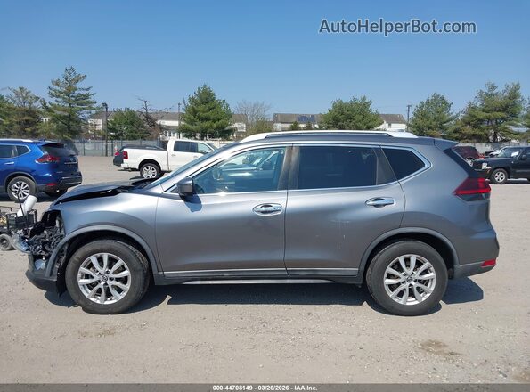 KNMAT2MV5JP584787 2018 NISSAN ROGUE Silver Սալոնի 360 աստիճան տեսք