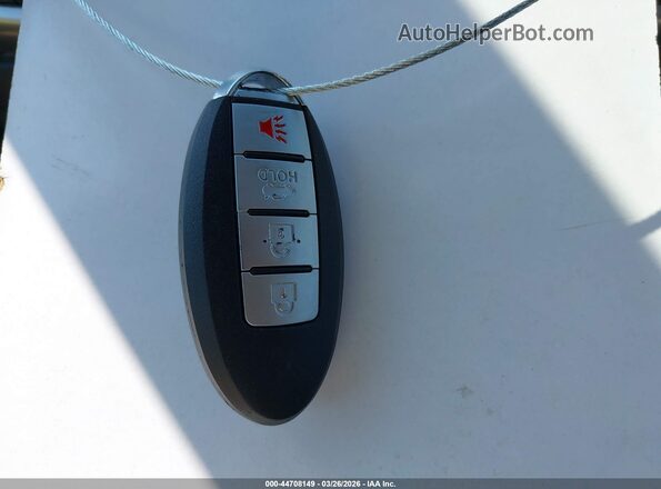 KNMAT2MV5JP584787 2018 NISSAN ROGUE Silver Առջևի վահանակի տեսք