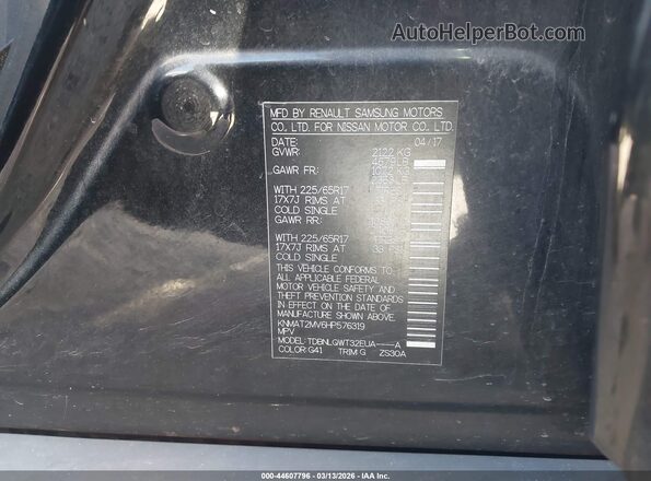 KNMAT2MV6HP576319 2017 NISSAN ROGUE Black Շարժիչի բաժամունքի տեսք