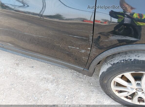 KNMAT2MV7HP524990 2017 NISSAN ROGUE Black 