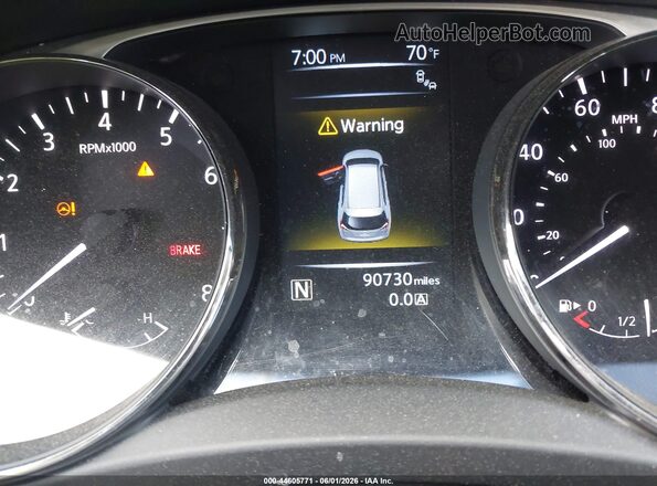 KNMAT2MV9GP620781 2016 NISSAN ROGUE Black 